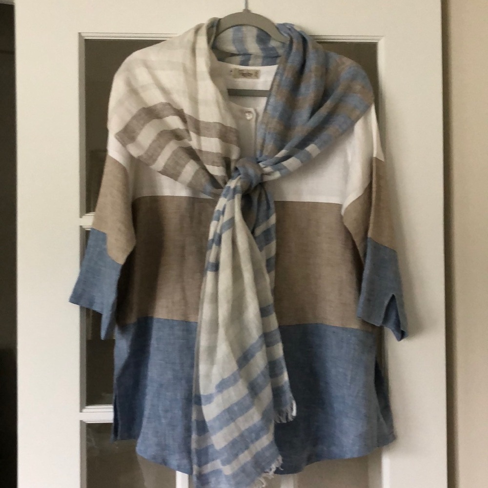 Italian Linen Top with matching linen scarf.